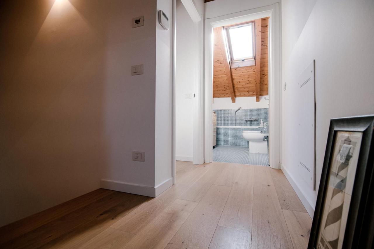 Modern Luxury Attic - Bymyhomeincomo Bagian luar foto